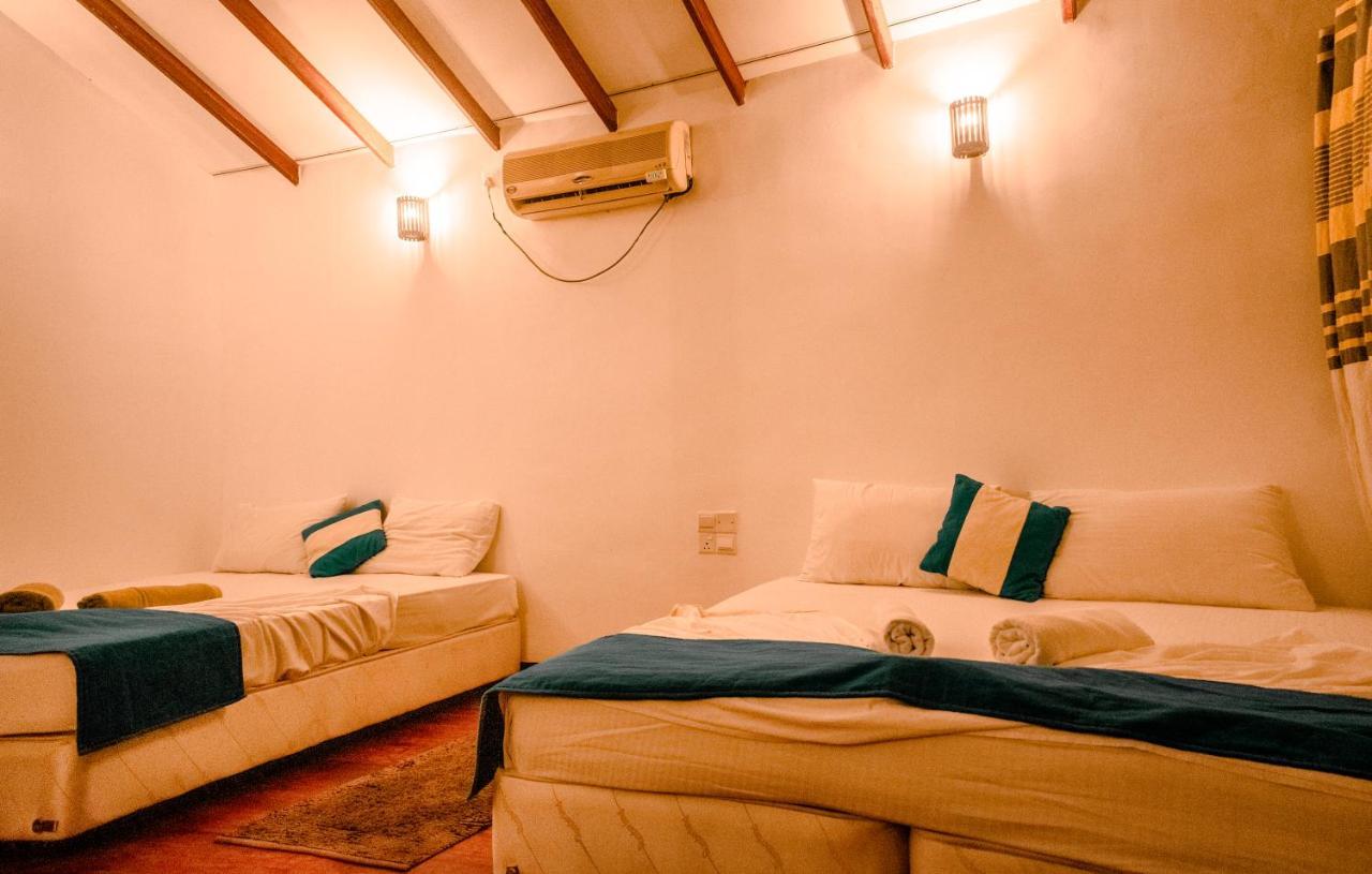 Sarada Beach Resort Yala Tissamaharama Buitenkant foto