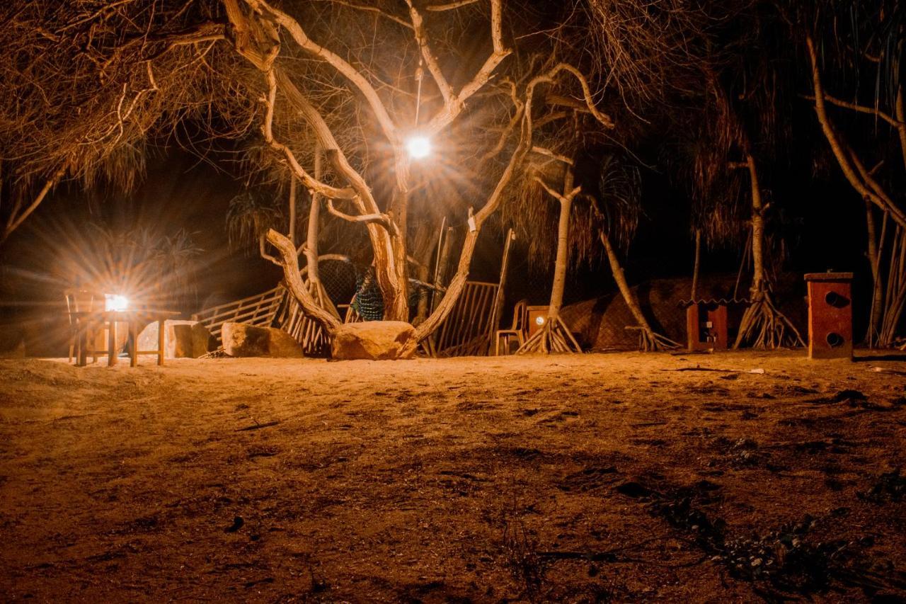 Sarada Beach Resort Yala Tissamaharama Buitenkant foto